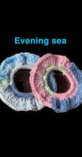 Load image into Gallery viewer, Scrunchies