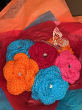 Load image into Gallery viewer, Crochet Flowers

