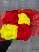Load image into Gallery viewer, Crochet Flowers
